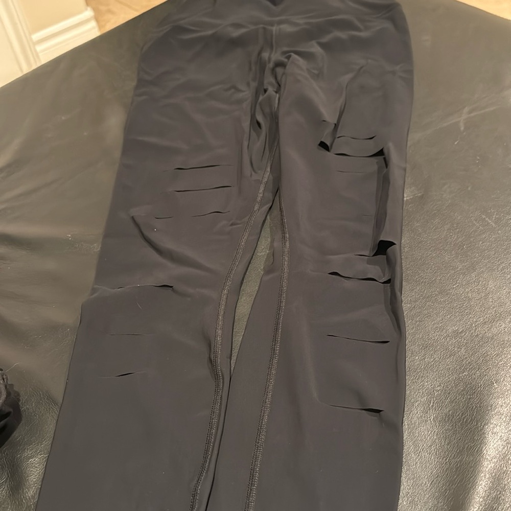 Alo leggings with slits